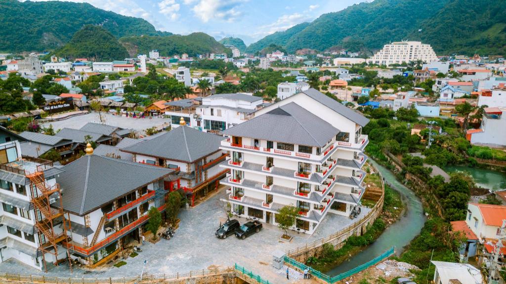 Khách sạn Kumo Chan Mộc Châu in Hoa Binh, Vietnam