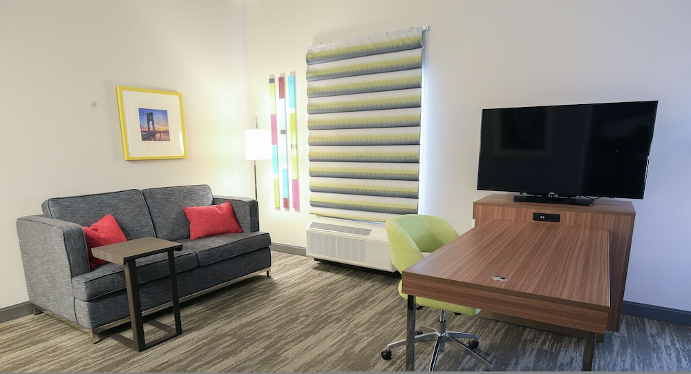 Hampton Inn & Suites Mount Laurel Moorestown - photo 4