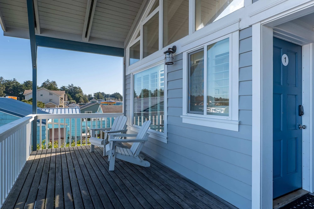 Bandon Marina Inn - photo 53