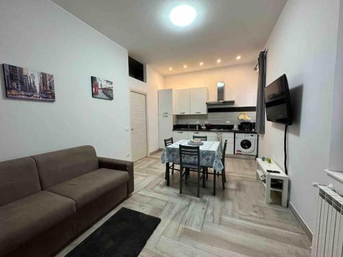 Family Flat near Metro A — 4-Star Luxury Hotel in Rome, Italy