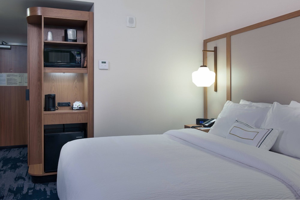 Fairfield Inn & Suites by Marriott Pittsburgh Downtown - photo 15