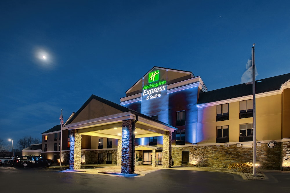 Holiday Inn Express & Suites Interstate 380 at 33rd Avenue by IHG - photo 24