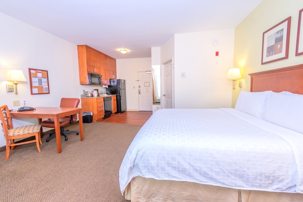Candlewood Suites Houston I 10 East by IHG - photo 30