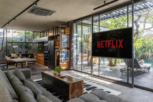 Luxury Industrial Villa with Sauna and Highend Amenities — 4-Star Luxury Hotel in Seminyak, Indonesia