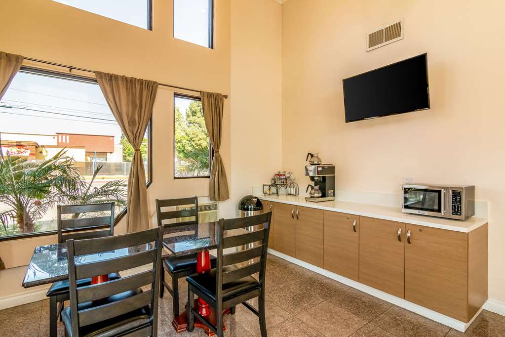 Rodeway Inn Artesia Cerritos - photo 30