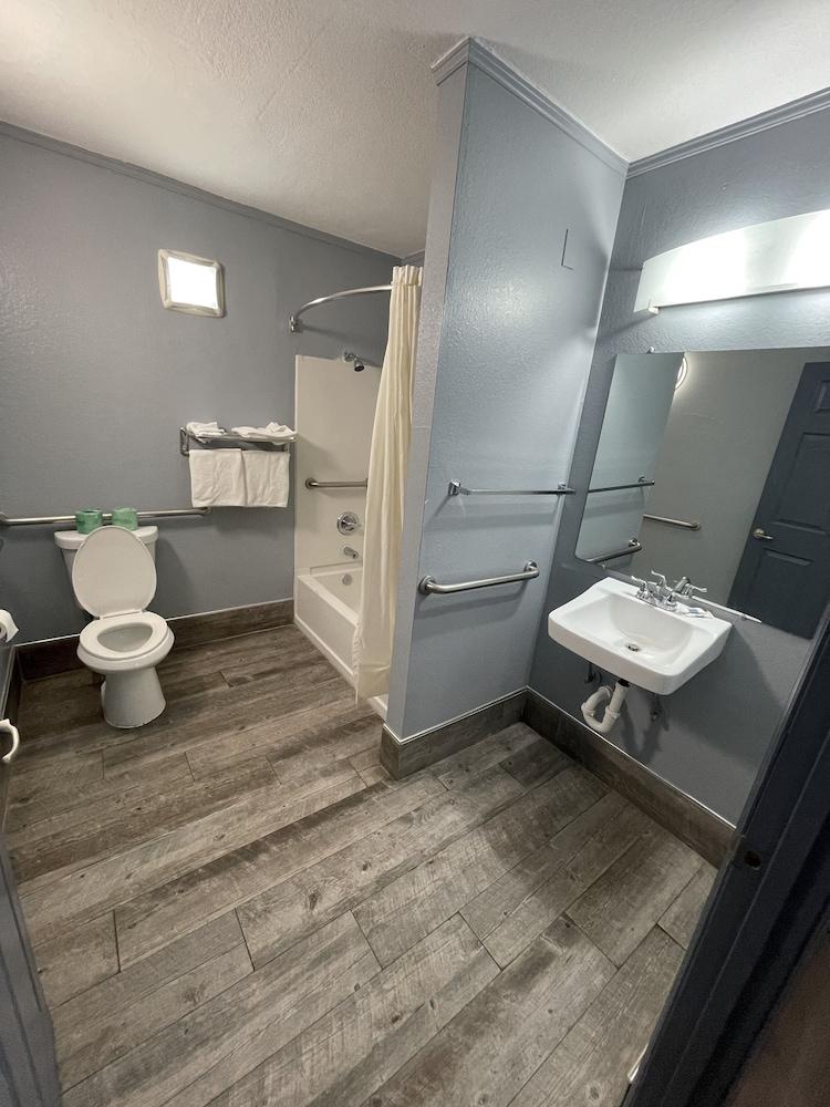 Jackson Motel - photo 14