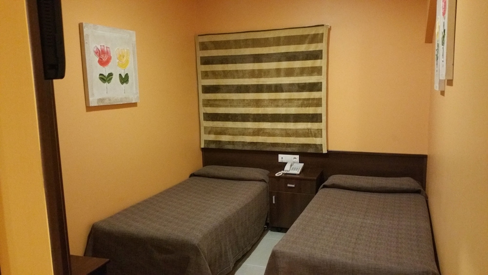 Hotel León — hotel in La Palma Del Condado