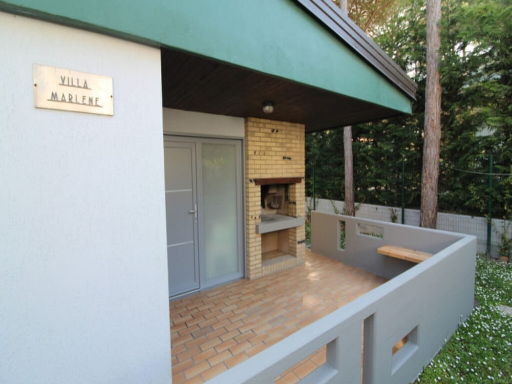 Villa in Lignano Just Steps From the Beach — 4-Star Luxury Hotel in Lignano Sabbiadoro, Italy