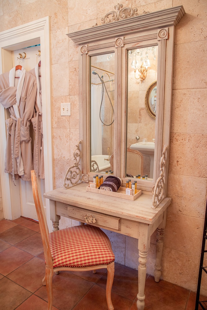 Justine Inn Savannah - photo 20