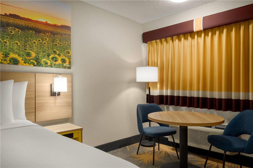 Days Inn by Wyndham Cartersville - photo 24