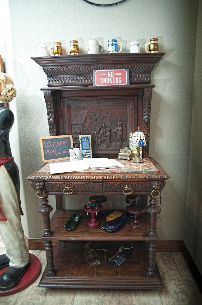 Yellow Rose Inn - photo 40