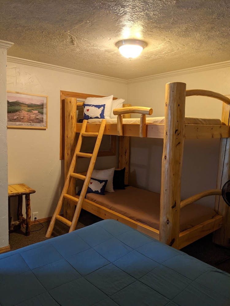 Sundance Motel - photo 9