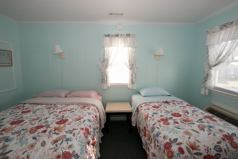 Outer Banks Motel - photo 44
