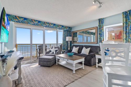 Beautifully Renovated Oceanfront 2 BR Condo with Oversized Balcony Bay Watch 509 — 4-Star Luxury Hotel in Myrtle Beach, United States