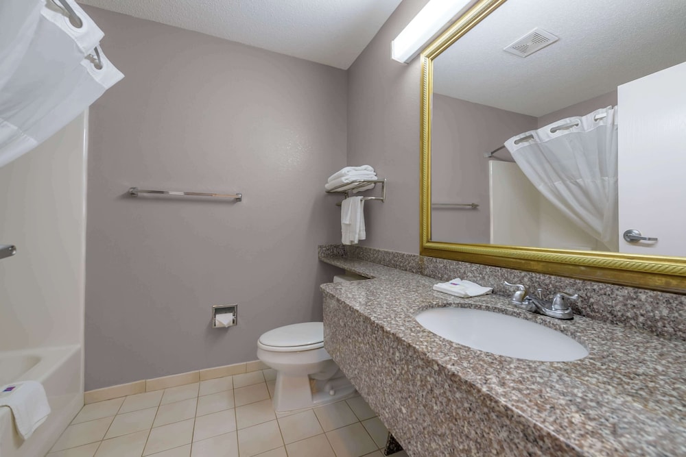 Motel 6 Dawsonville GA North GA Premium Outlets - photo 20