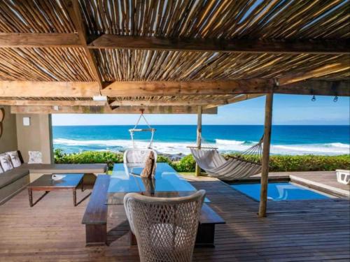 Highrocks Beach House — 4-Star Luxury Hotel in Emkhomazi, South Africa