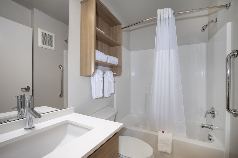 Microtel Inn & Suites by Wyndham Loveland - photo 17