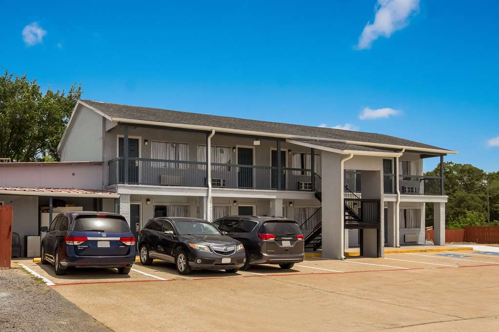 Quality Inn Madisonville - photo 8