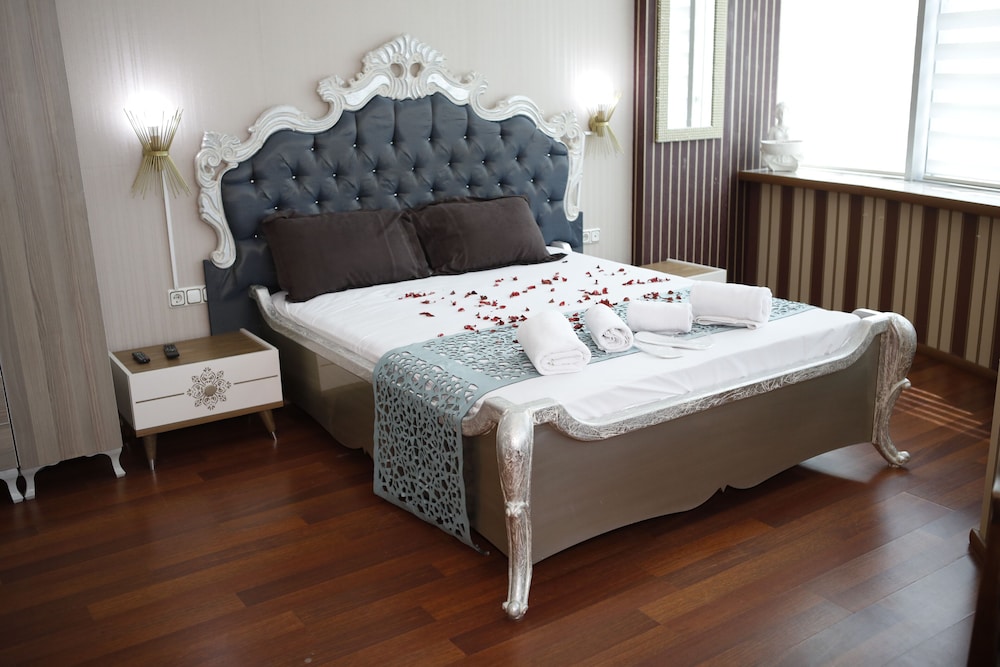Safir Hotels Silivri - carbon neutral hotel in Silivri
