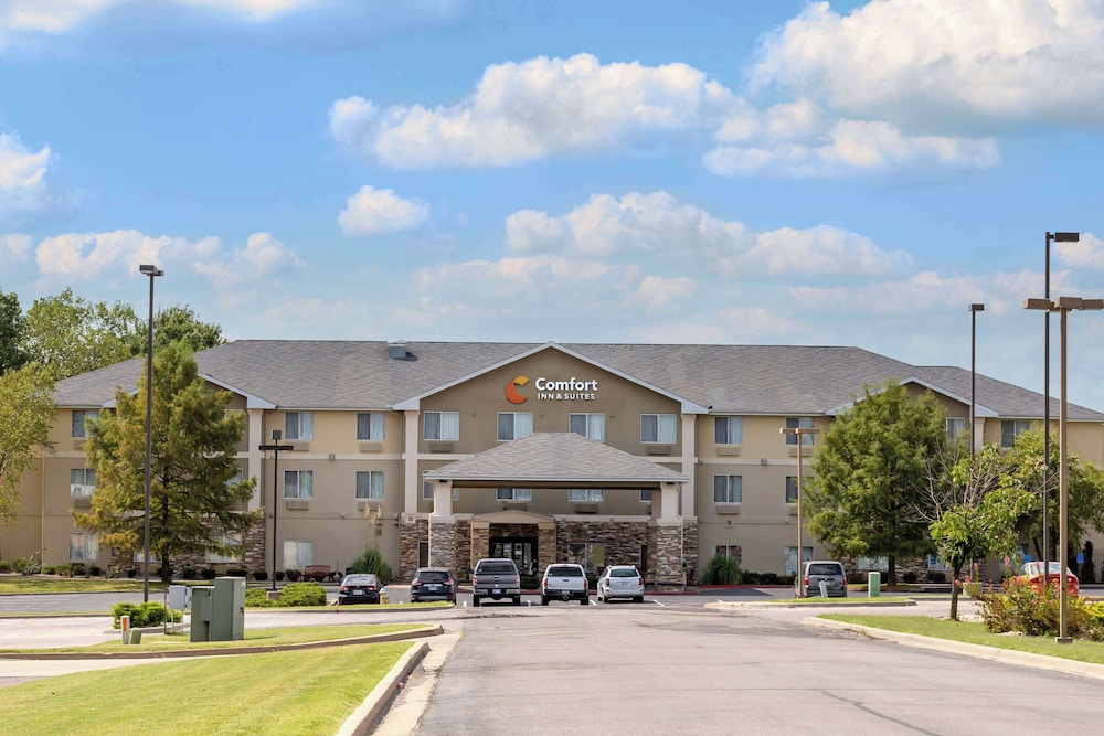 Comfort Inn & Suites Pittsburg KS - photo 49