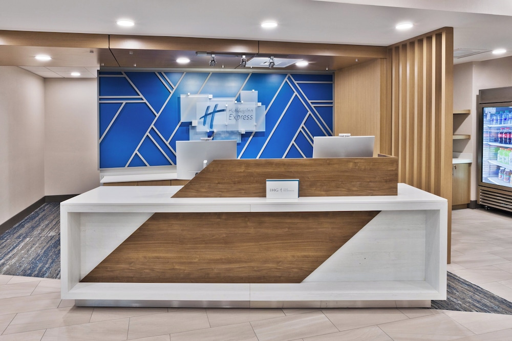 Holiday Inn Express Columbus Northeast - photo 6