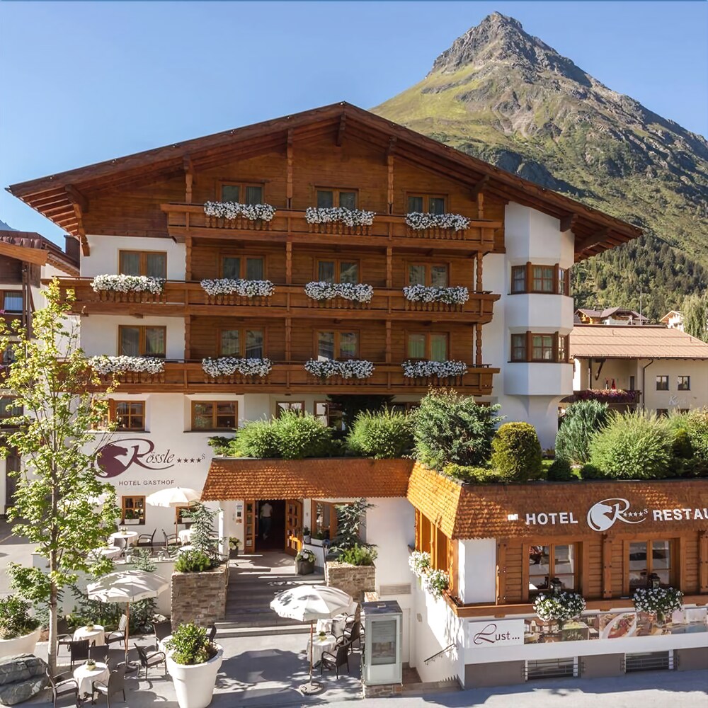 Hotel Rössle Superior — 4-Star Luxury Hotel in Galtuer, Austria