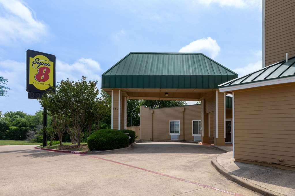 Super 8 by Wyndham Garland Rowlett East Dallas Area - photo 2