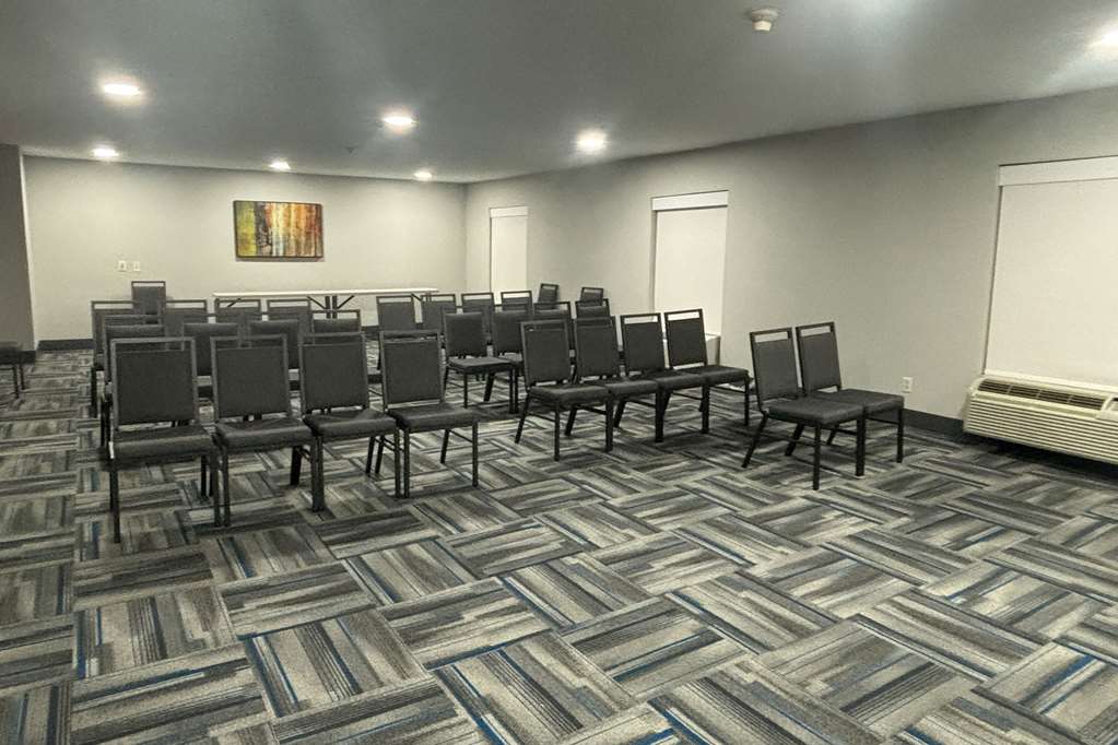 Quality Inn & Suites at Airport Blvd I 65 - photo 25