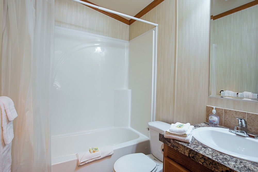 Plymouth Rock Camping Resort Basic Cabin - photo 27