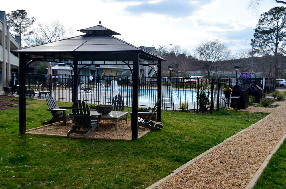 Chapel Hill University Inn - photo 43