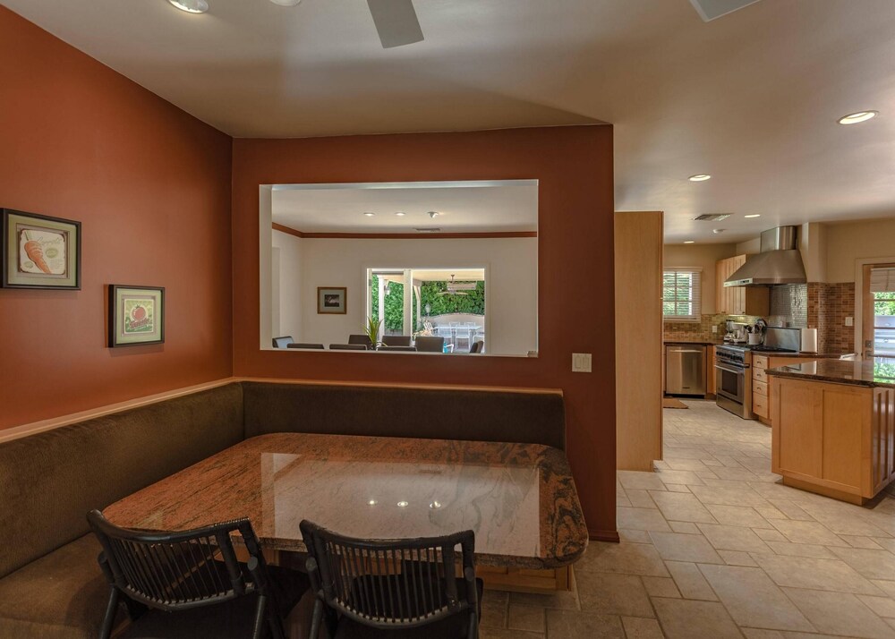 The Sol Lesser Estate - photo 11