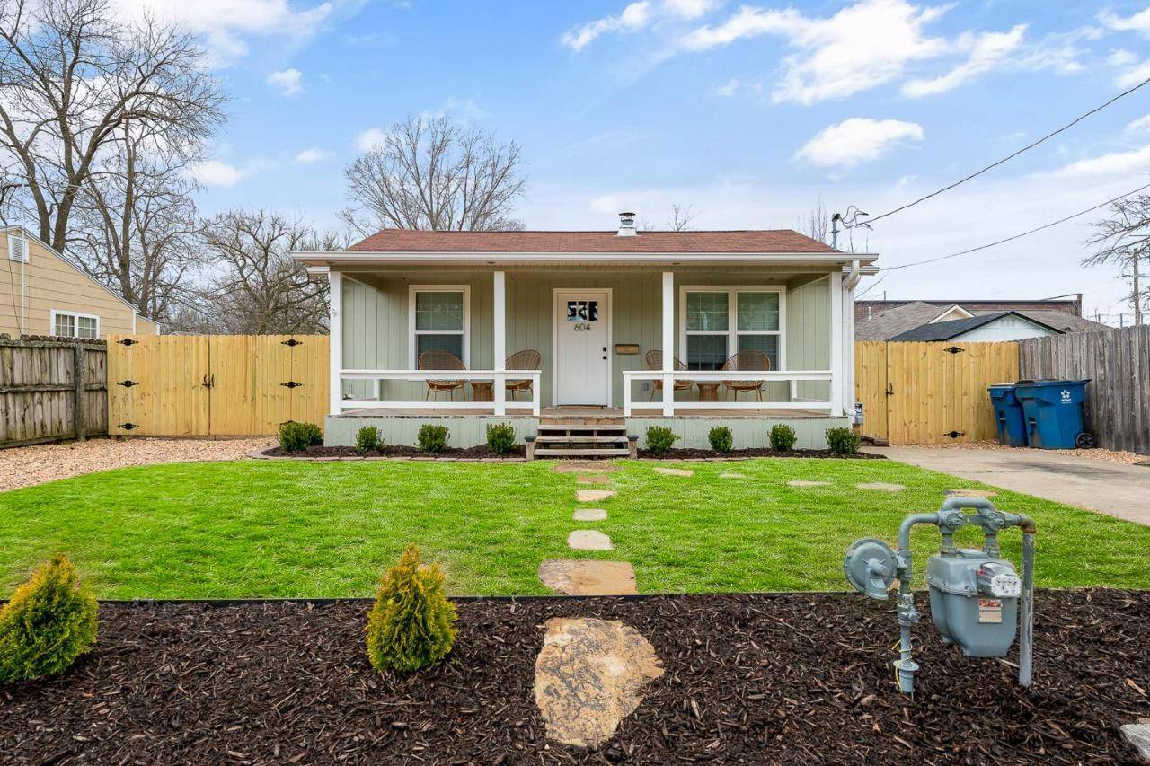 B Street Bungalow — 4-Star Luxury Hotel in Bentonville, United States