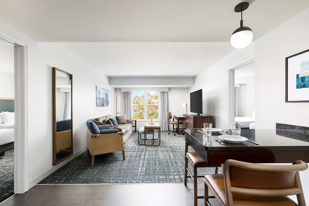 Homewood Suites by Hilton Manchester Airport - photo 27