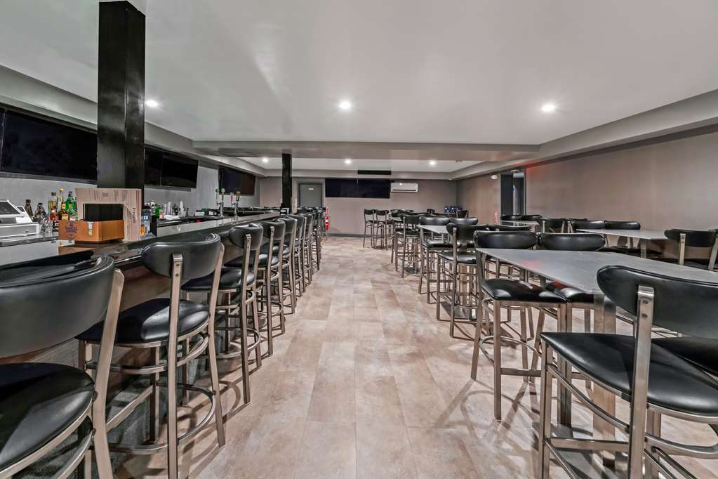 Americas Best Value Inn Foxboro - photo 28