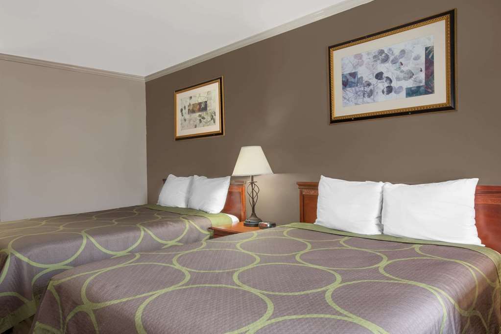 Budgetel Inn & Suites - photo 11