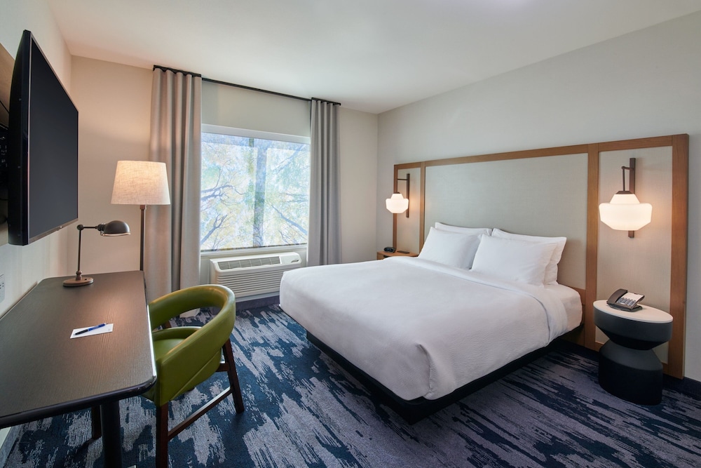 Fairfield Inn & Suites by Marriott Chicago O'Hare - photo 9