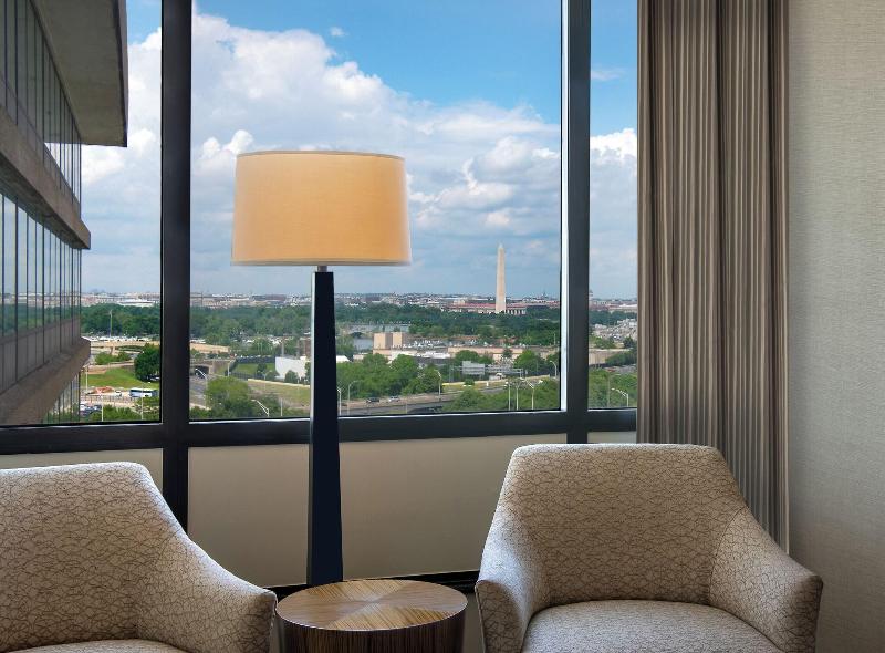 DoubleTree by Hilton Washington DC Crystal City - photo 82