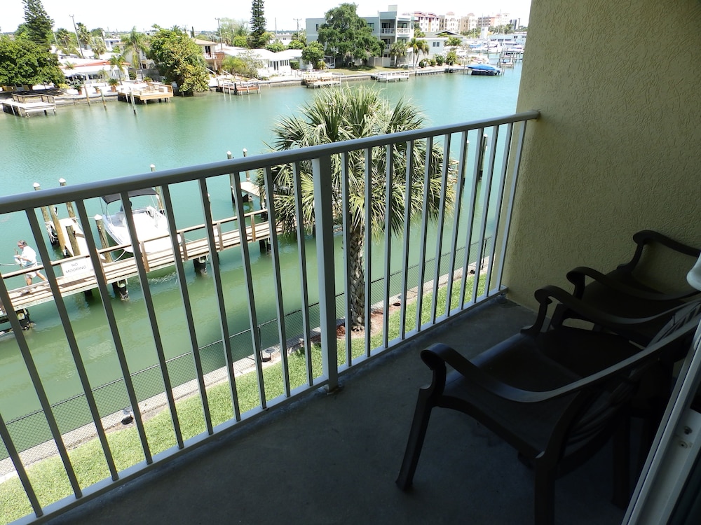 Treasure Island Hotel and Marina - photo 67