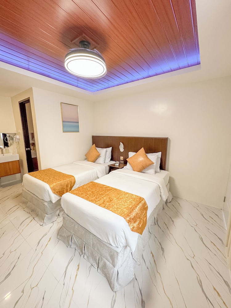 Hotel Adelina Balanga City Bataan — hotel in Balanga
