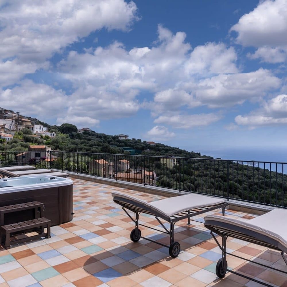 Le Arcate Giuliana in Massa Lubrense — 4-Star Luxury Hotel in Massa Lubrense, Italy