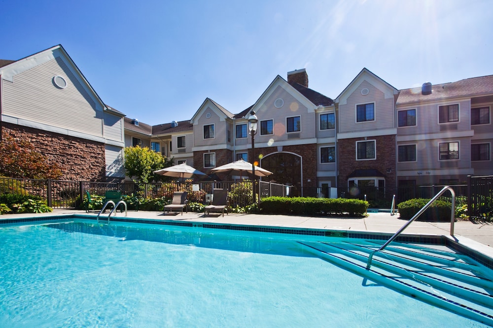 Staybridge Suites Detroit Utica by IHG - photo 32