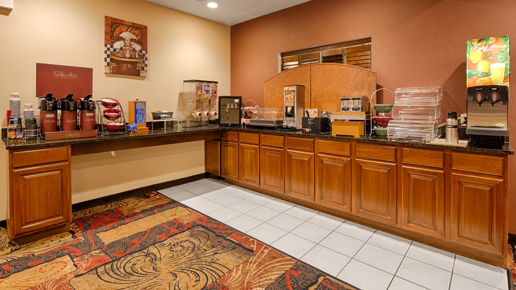 Best Western Plaza Hotel Saugatuck - photo 25