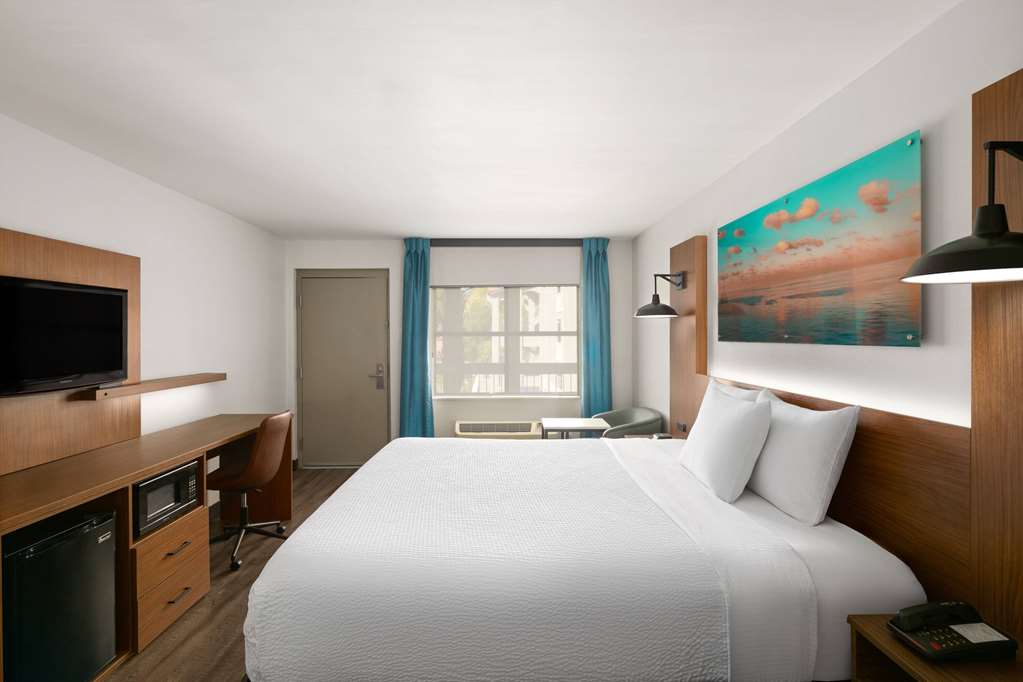 La Quinta Inn by Wyndham San Diego Miramar - photo 16