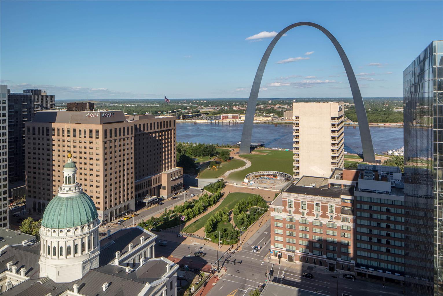Hyatt Regency St. Louis at The Arch — 4-Star Luxury Hotel in St. Louis, United States