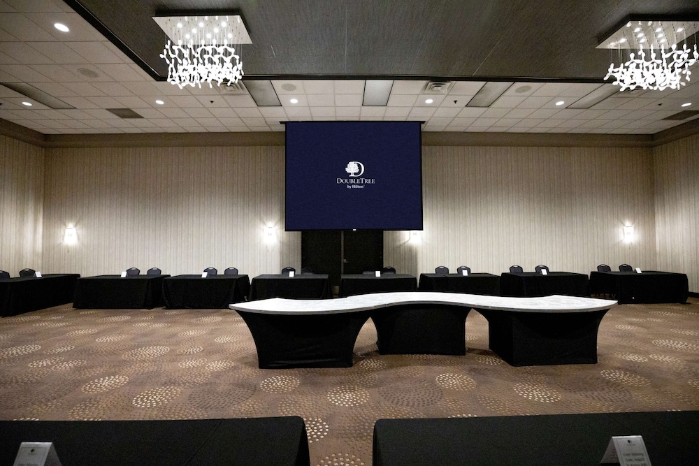 DoubleTree by Hilton Hotel Bloomington - photo 118