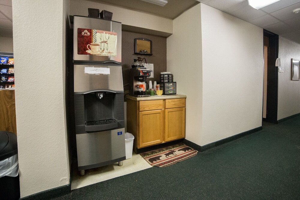 Yellowstone Motel - photo 18