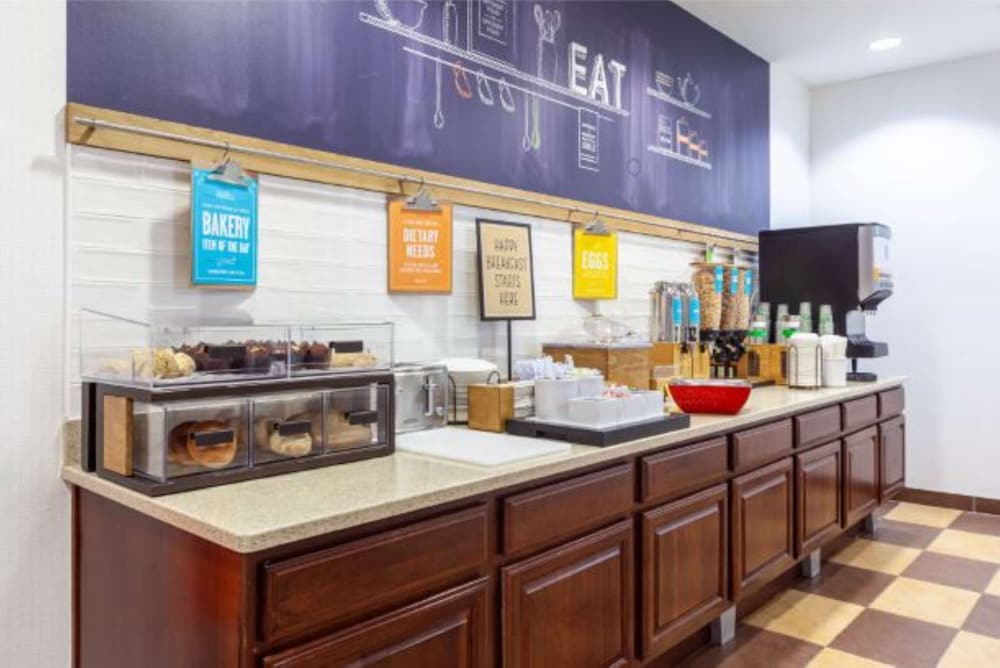 Hampton Inn Martinsburg South Inwood - photo 44