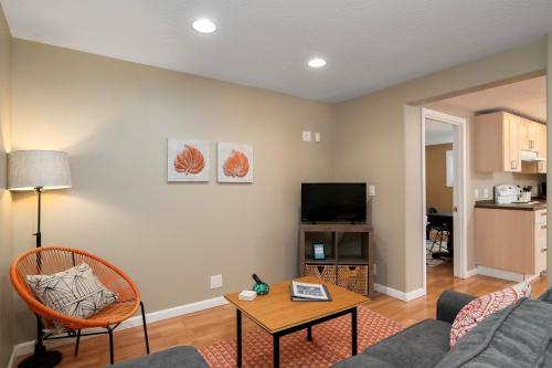 #StayinMyDistrict St Johns Forest Park Apt — 4-Star Luxury Hotel in Portland, United States