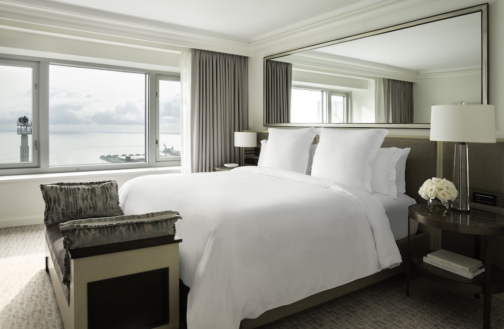 Four Seasons Hotel Chicago - photo 16