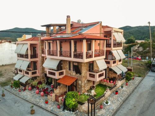 Xenonas Apollon in Sarti, Greece